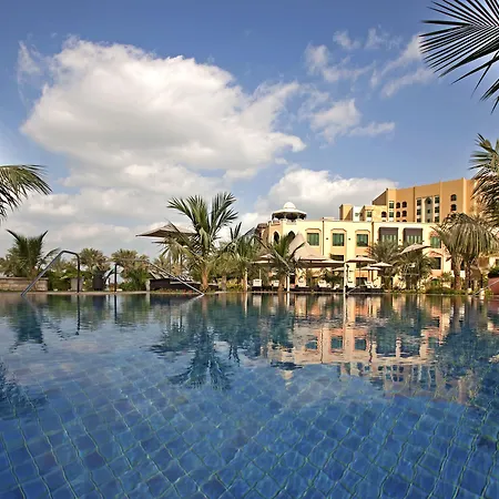 Shangri-La Hotel Apartments Qaryat Al Beri-2